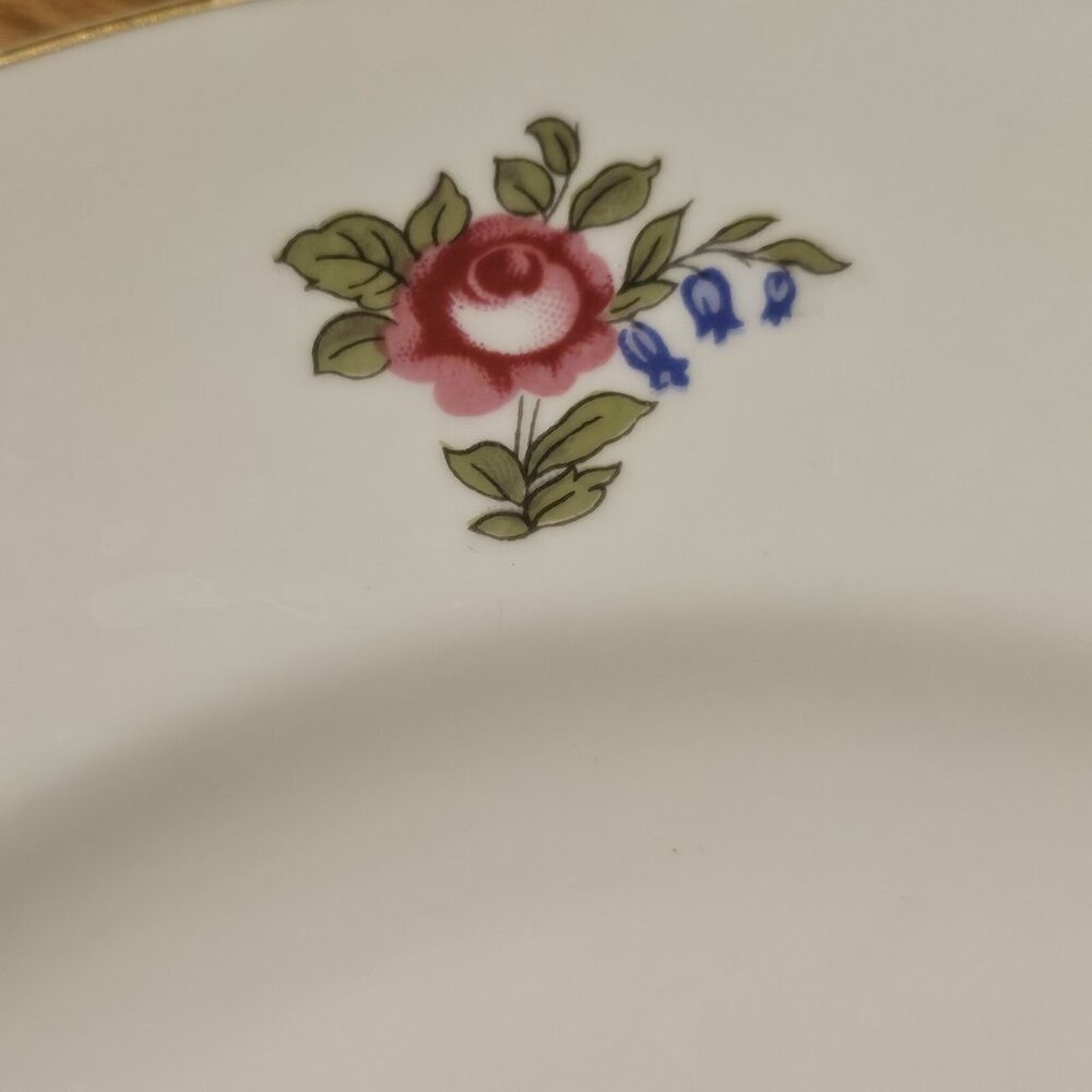 Crown Staffordshire Dresden Spray Salad Plate 8.5" rose floral bouquet - Picture 11 of 12